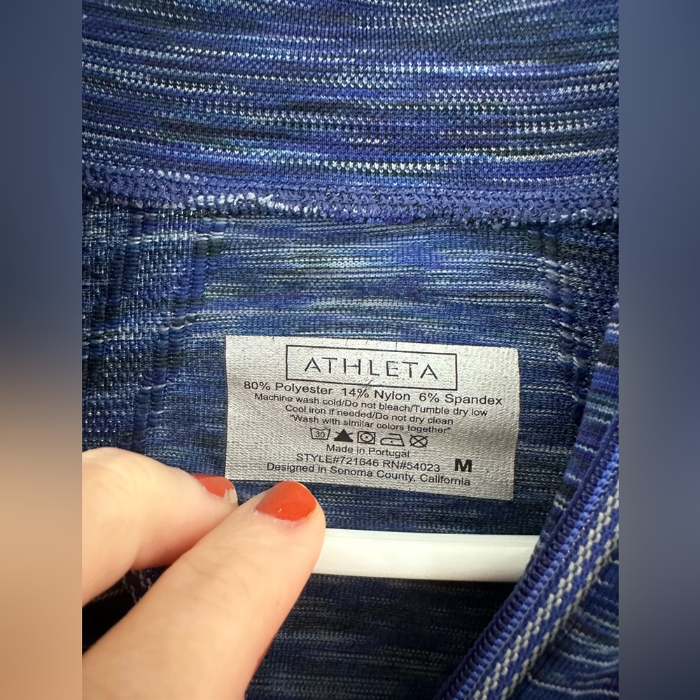 Athleta women’s training long sleeve top - Picture 5 of 5
